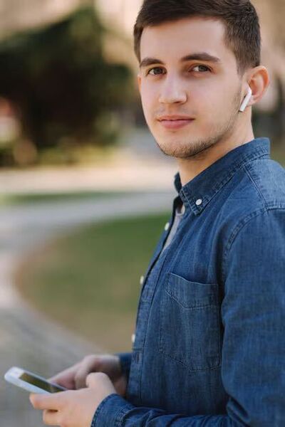  ,   Ivan, 25 ,   ,   