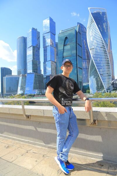  ,   Ivan, 19 ,   ,   