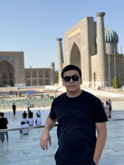  ,   Bobur, 32 ,   ,   