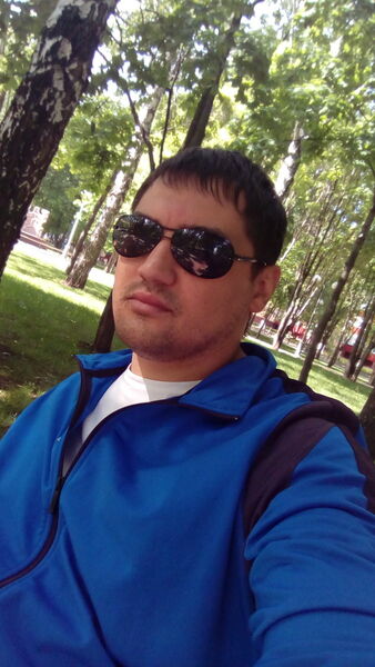  ,   Alex, 39 ,   