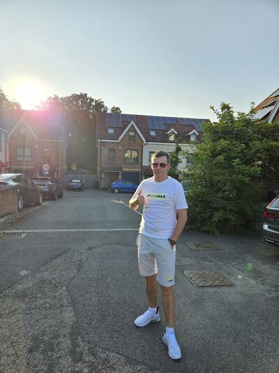  Croydon,   Grigore, 37 ,   ,   
