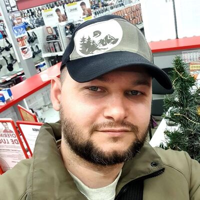  ,   AndreW Sky, 37 ,   ,   