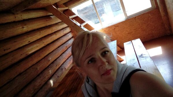  ,   Olga, 48 ,   ,   
