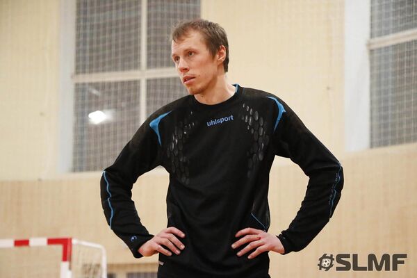  ,   Igor, 37 ,   ,   