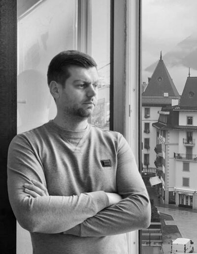  ,   Andy, 37 ,   ,   , c 