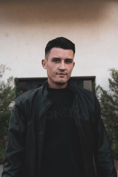  ,   Nikita, 23 ,   ,   