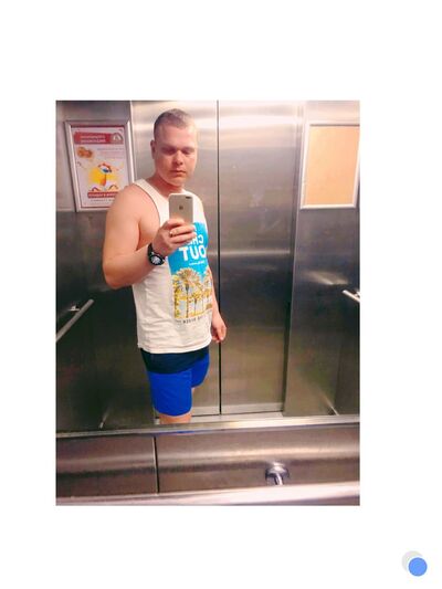  ,   Viktor, 37 ,   ,   