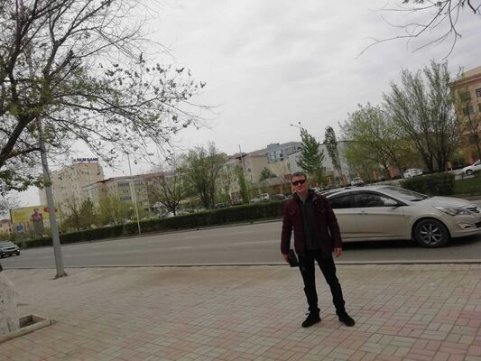  ,   Vlad, 39 ,   ,   