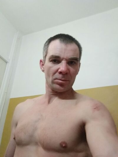  ,   Robert, 48 ,   ,   , c 