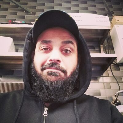  ,   Majid, 39 ,   ,   , c 
