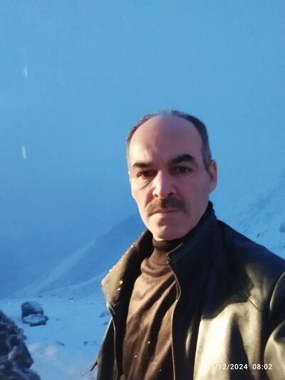  ,   Mehmet, 49 ,   ,   
