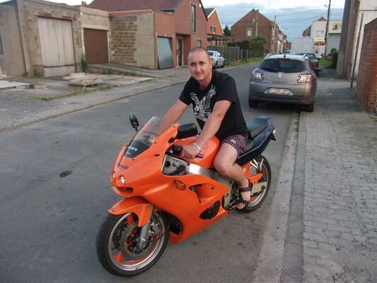  ,   Vova, 40 ,   ,   , c 
