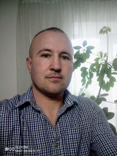  ,   Vitalic, 32 ,   c 