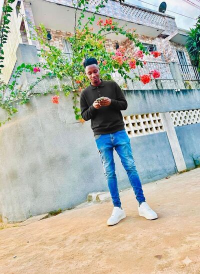  ,   Andrault, 27 ,   ,   