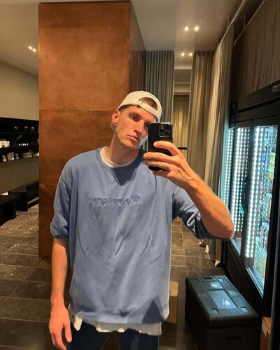  ,   Sexpaxman, 28 ,   ,   , c , 