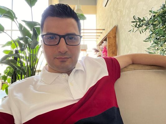  ,   Alan, 42 ,   ,   , c , 