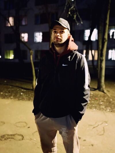  -,   , 32 ,   ,   