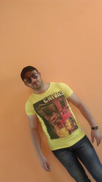  ,   Gevor, 39 ,   