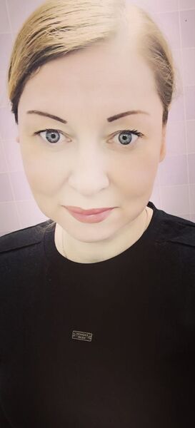  ,   Tati, 39 ,   