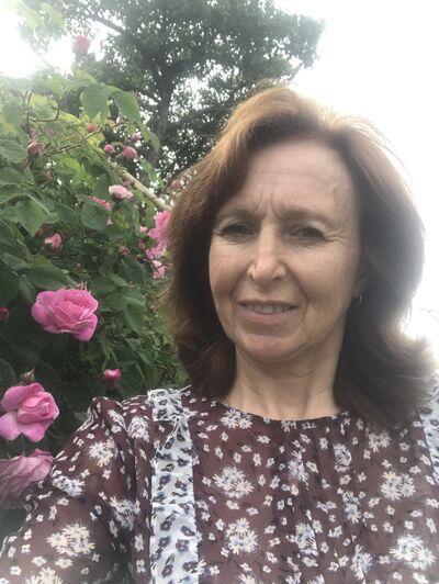  ,   Lana, 52 ,     , c 