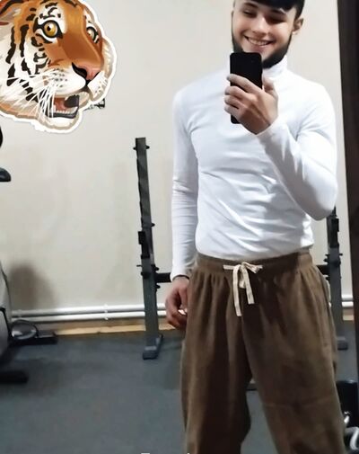  ,   Fedya Salikh, 25 ,   ,   