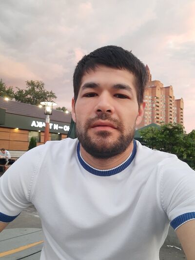  ,   Mustafo, 33 ,   ,   
