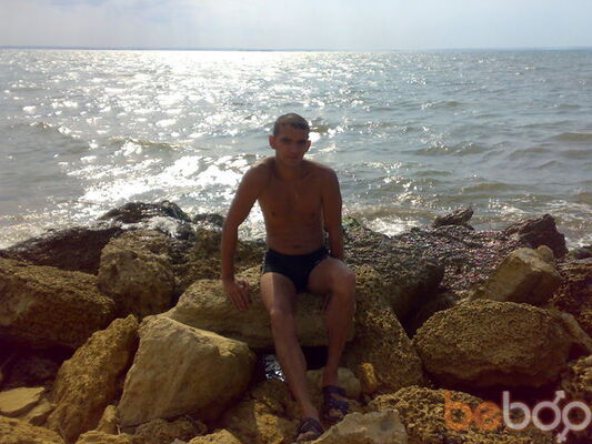  ,   Leon, 41 ,   