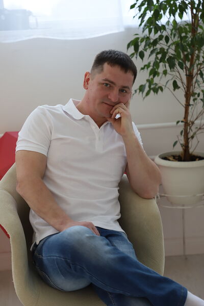  ,   Max, 43 ,   ,   