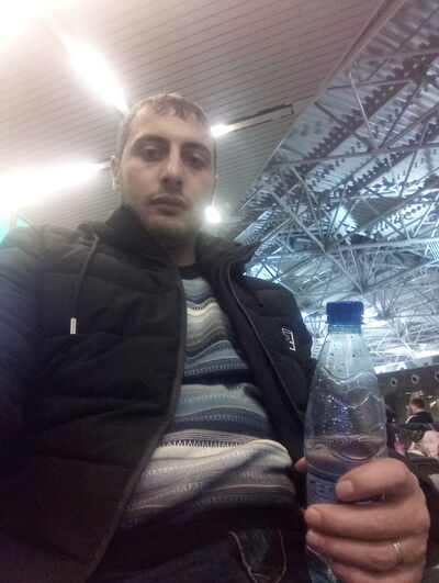  ,   Artur, 31 ,   ,   , c 