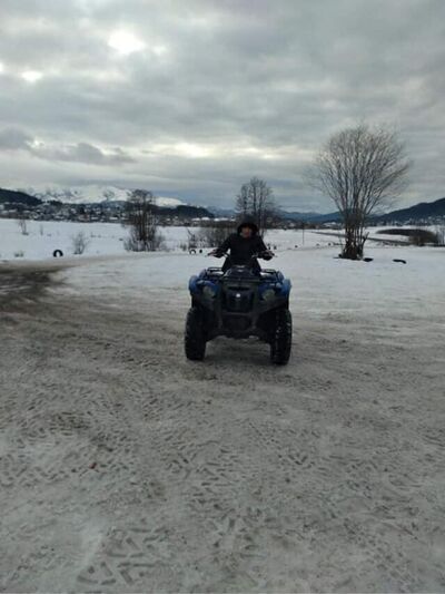  ,   Vaska, 43 ,   ,   