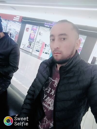  -,   Iskandar, 35 ,   ,   , c 