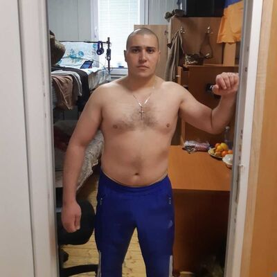  ,   Levon, 35 ,   