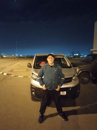  ,   Artem, 34 ,   ,   