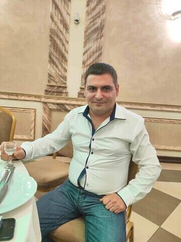  ,   Armen, 38 ,  