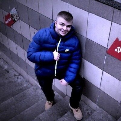  ,   Vlad, 28 ,   