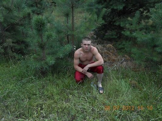  ,   Pawel, 32 ,   