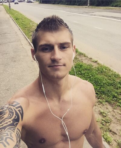  ,   Alex, 29 ,   