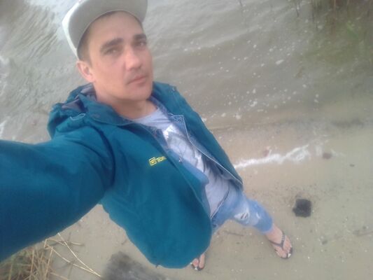  ,   Alexandr, 41 ,   ,   