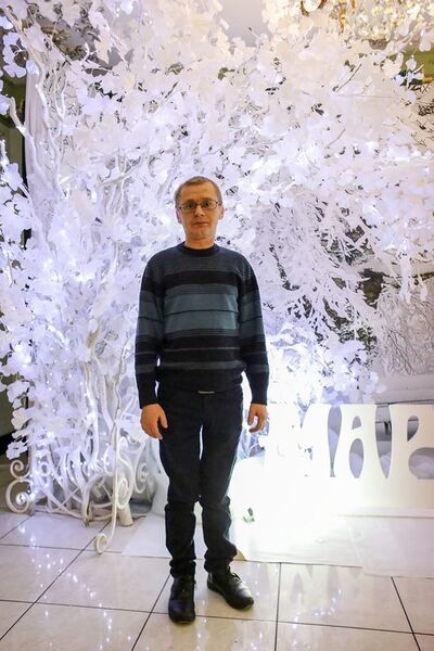  -,   Vasil, 35 ,   