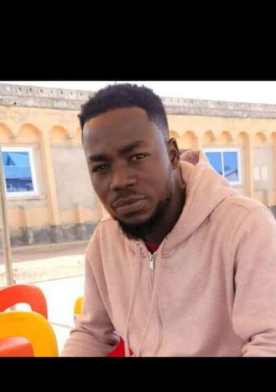  ,   Albert, 32 ,   ,   