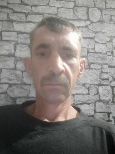  ,   Ivanas, 54 ,   c 