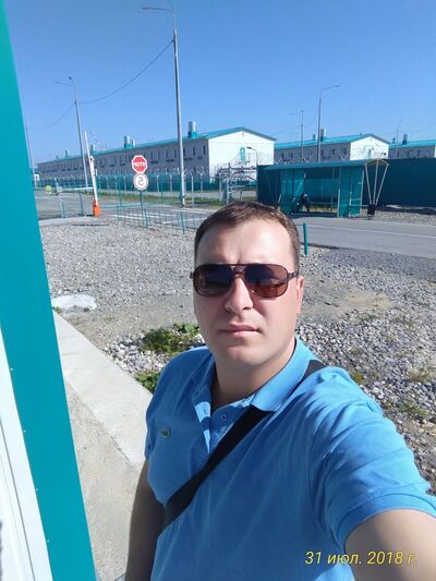  ,   Nik, 41 ,  