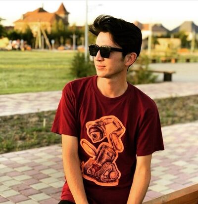 ,   Rich, 23 ,   
