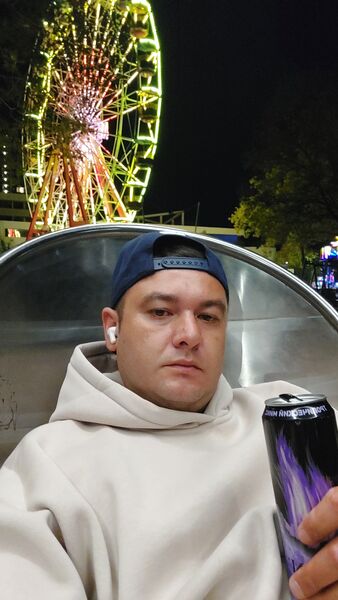  ,   Ruslan, 42 ,   ,   , c 