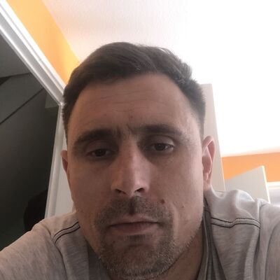  Abbots Langley,   , 45 ,  