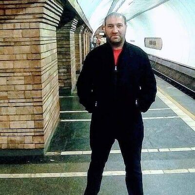 ,   Ruslan, 37 ,   ,   