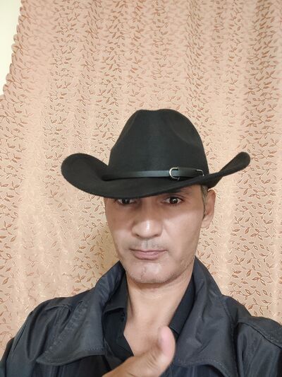  ,   Umrbek, 45 ,     , c , 