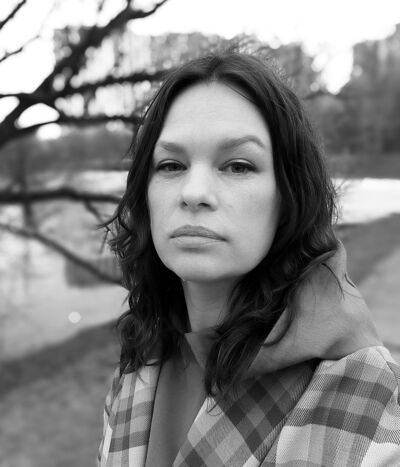  ,   Lena, 41 ,   ,   , c , 