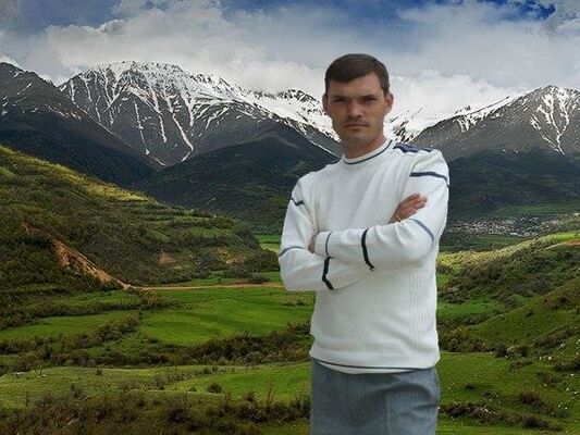  ,   Ruben, 42 ,   