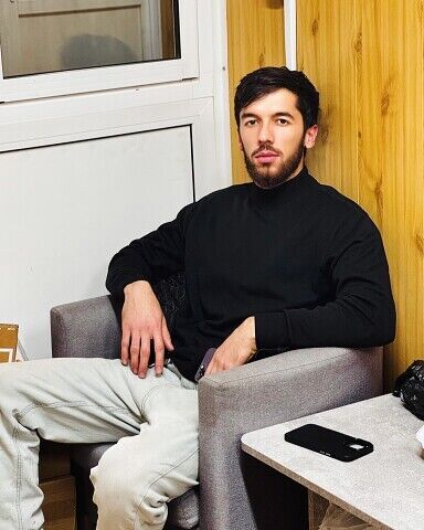  ,   Abduxolikov, 27 ,  